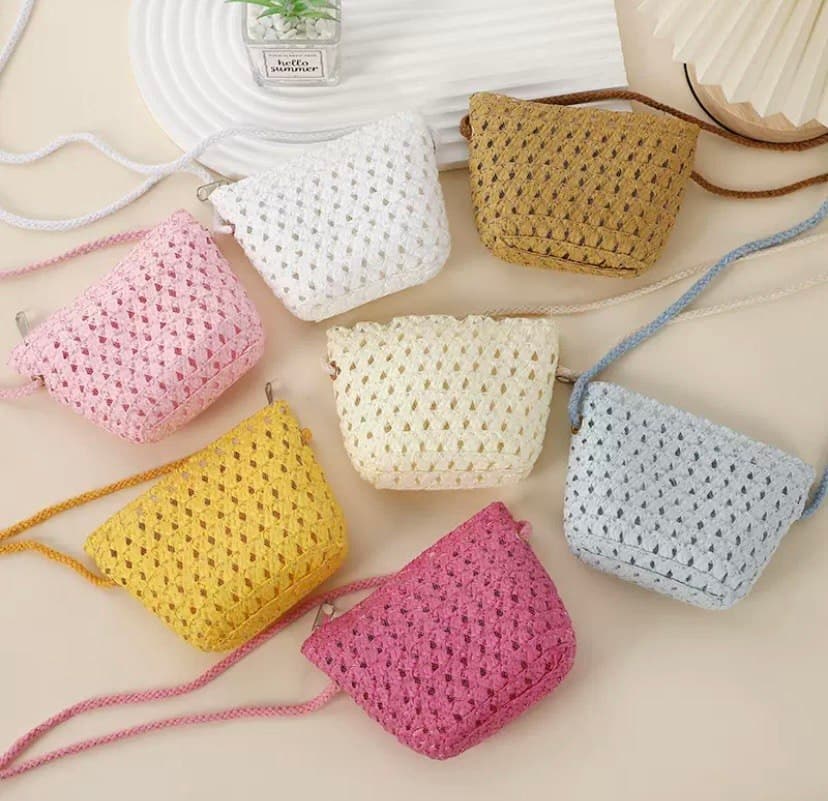 Classic Summer Straw Bag